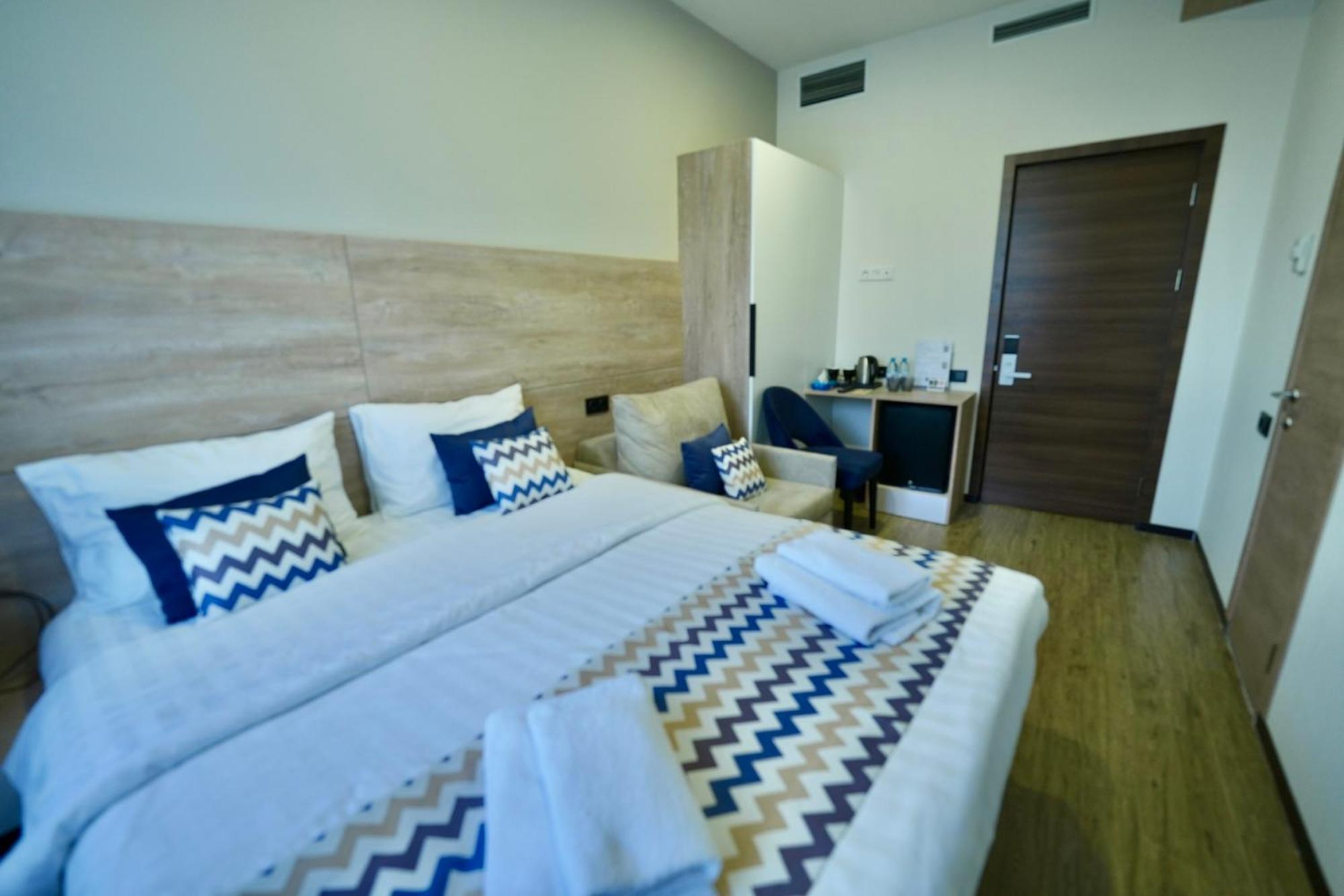4Guest Hotel Γιερεβάν Εξωτερικό φωτογραφία